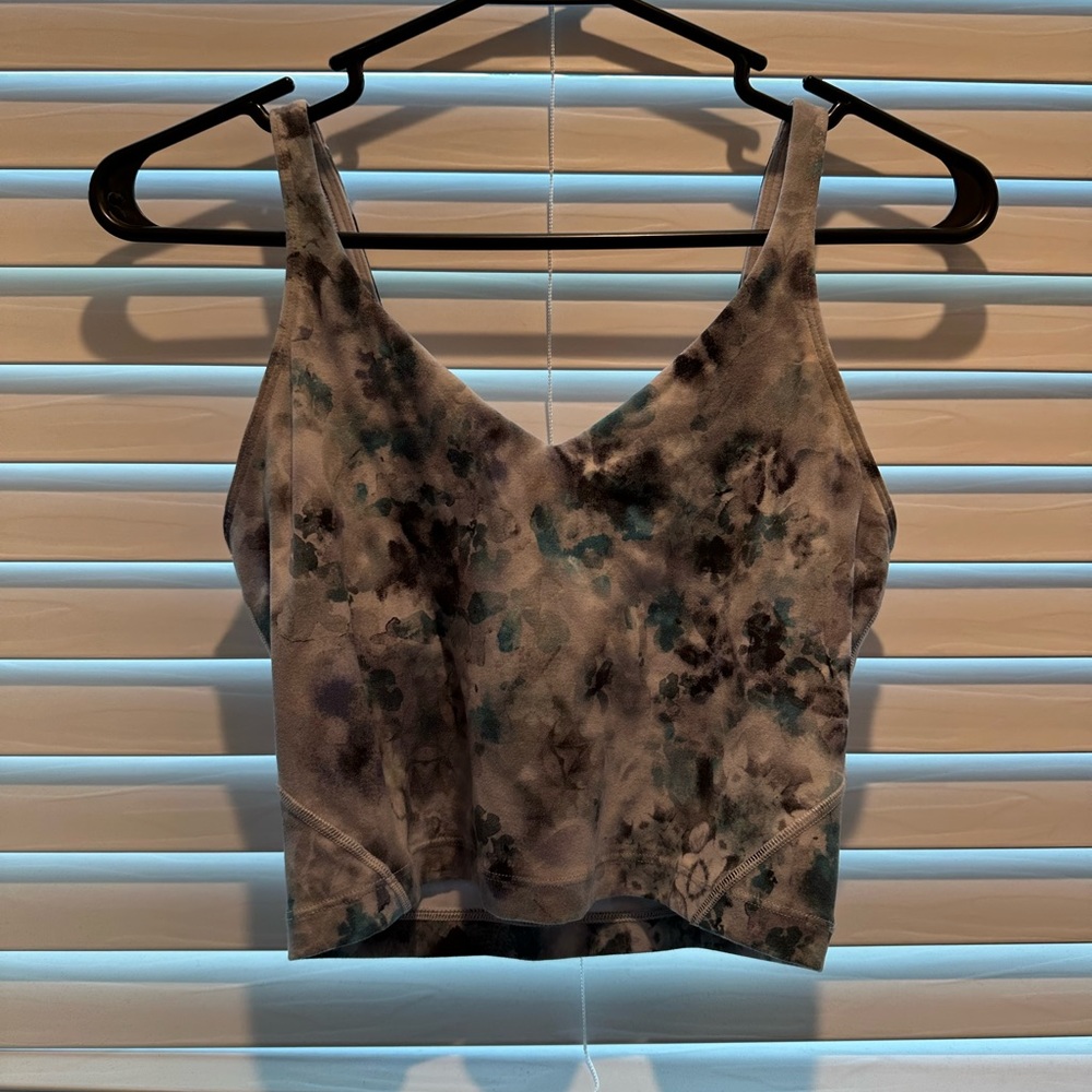 Lulu Align tank